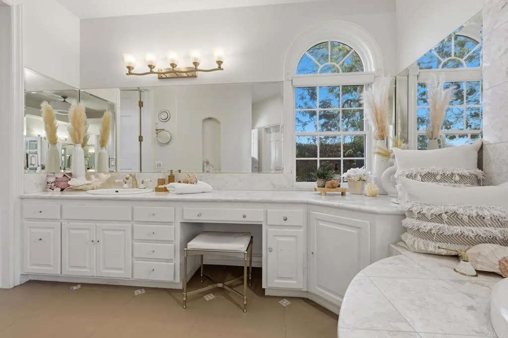 https://cdn.realtyfeed.com/cdn/127/306715452/af891894c468d21ac7578011e4e898c7.webp