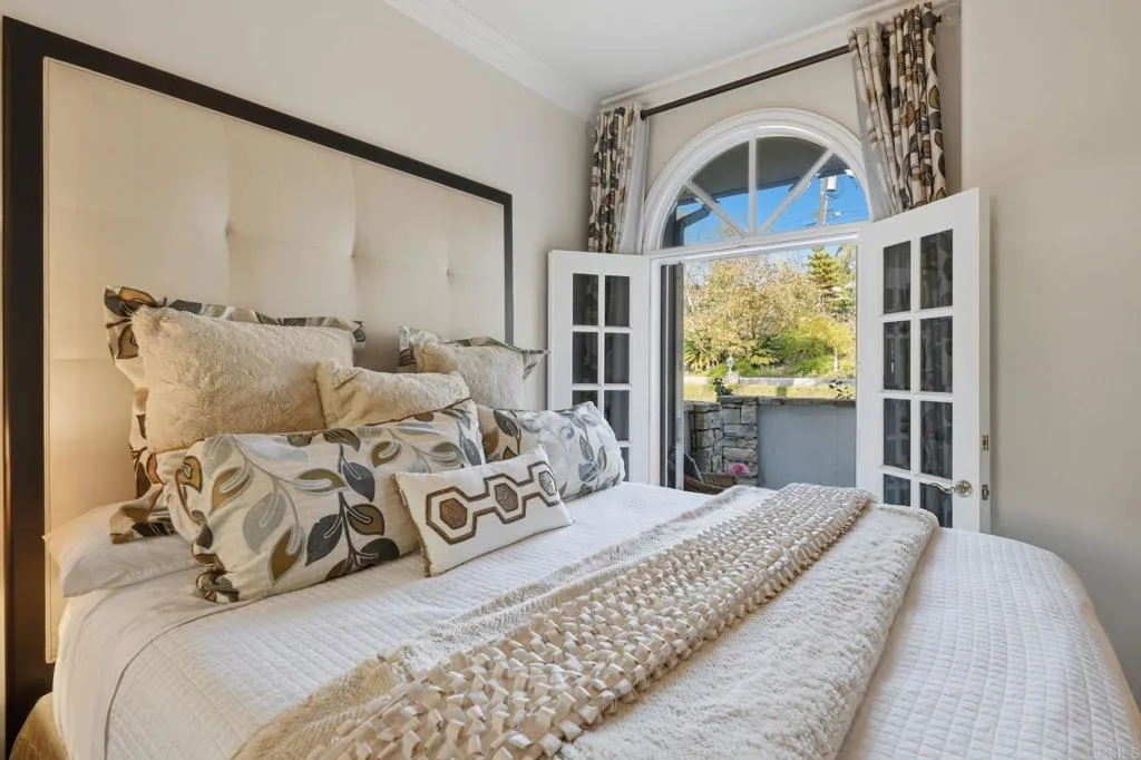 https://cdn.realtyfeed.com/cdn/127/306715452/b65cb7f870ab9d5f70cb676d3e3fb1db.webp
