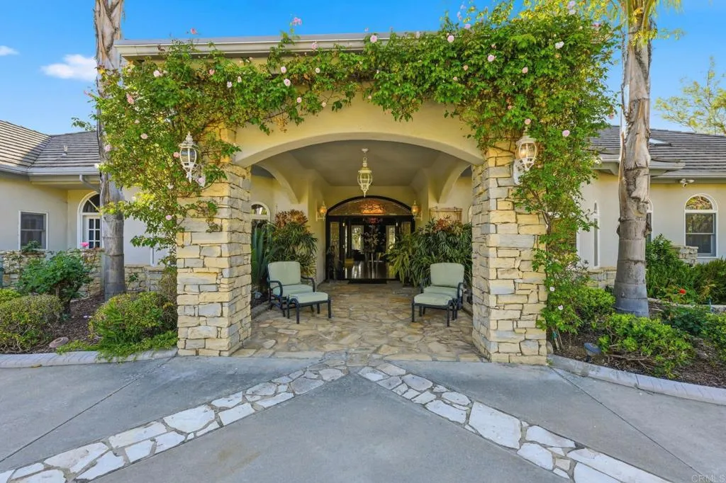 https://cdn.realtyfeed.com/cdn/127/306715452/c5e081368a4e006b9998e3a039e5d9ad.webp
