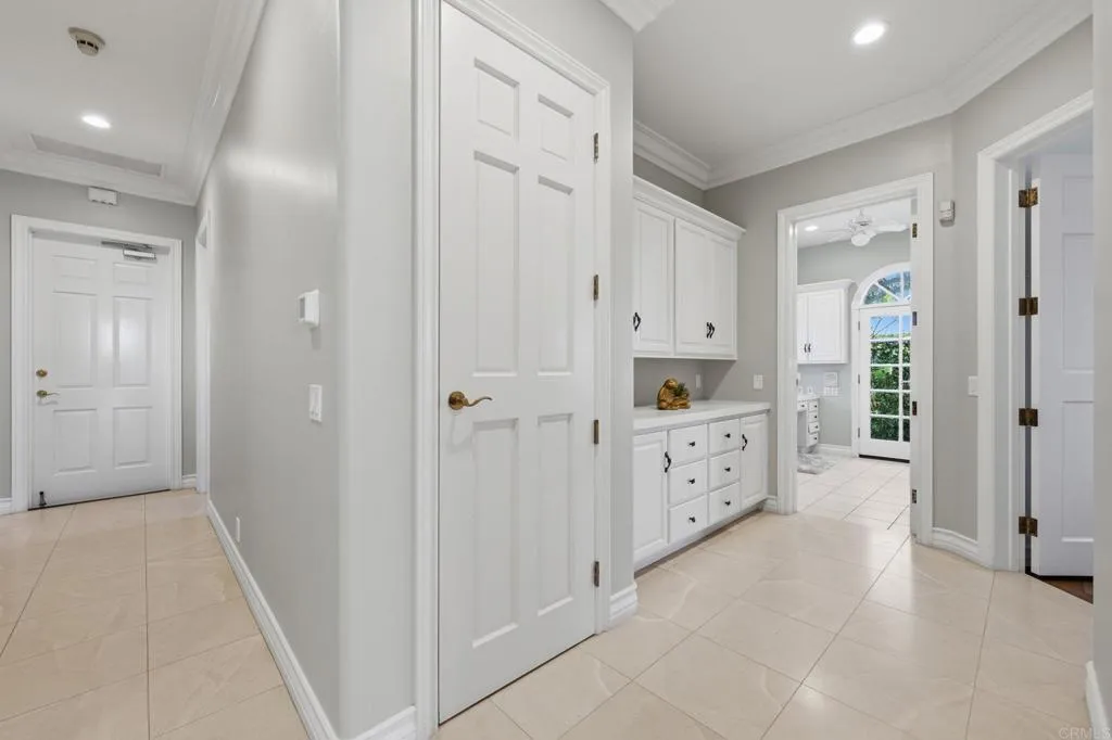 https://cdn.realtyfeed.com/cdn/127/306715452/d71c5b6fc63c968d3ab7304255366266.webp