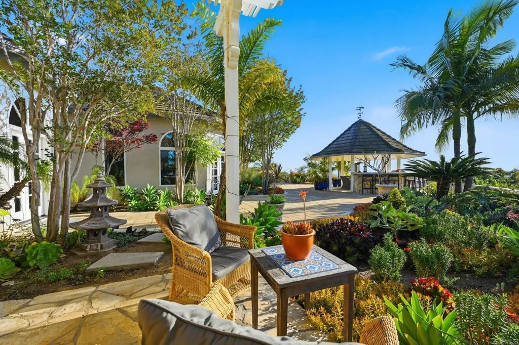 https://cdn.realtyfeed.com/cdn/127/306715452/f2ecddc73730bdd0e4fd284063e9661a.webp