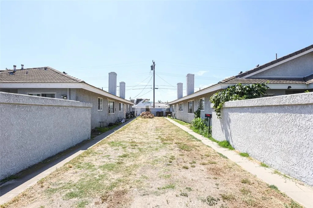 1314 N Bewley Street, Santa Ana, CA 92703 - Photo 4 of 17, Santa Ana, CA