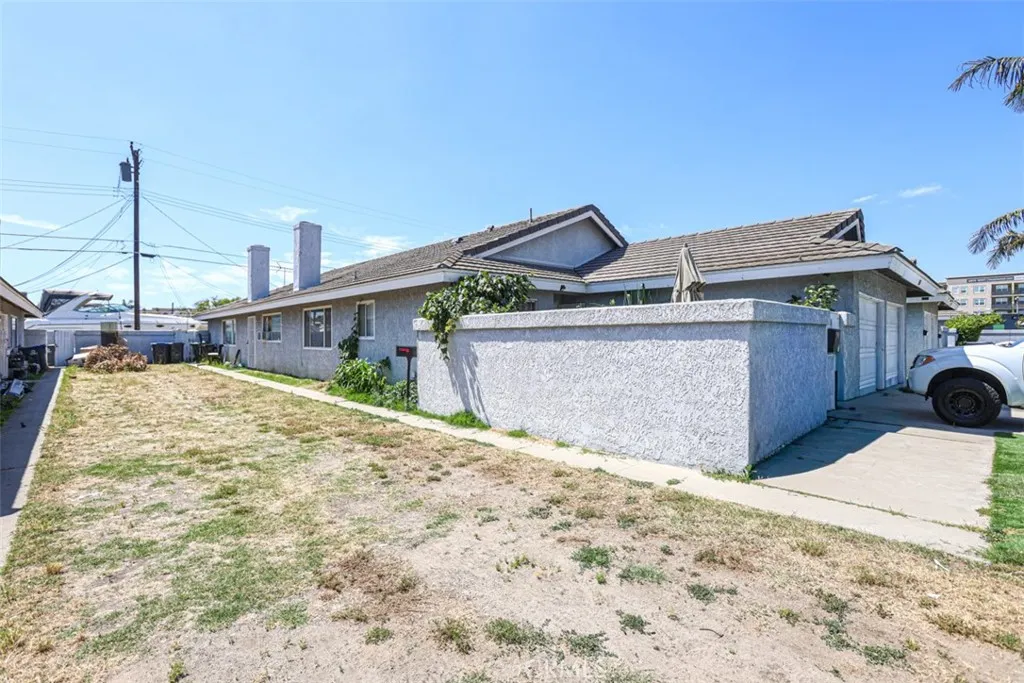 1314 N Bewley Street, Santa Ana, CA 92703 - Photo 3 of 17, Santa Ana, CA