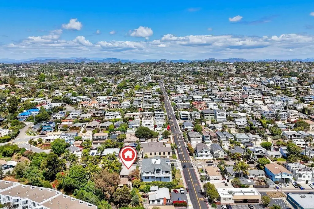 https://cdn.realtyfeed.com/cdn/127/306715464/153adda1bc67a603b1df16c5980b6ece.webp
