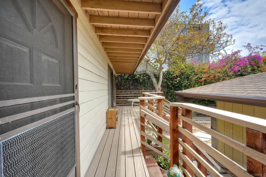 https://cdn.realtyfeed.com/cdn/127/306715464/9c424c3239f21d33113cdf5ad49ce175.webp