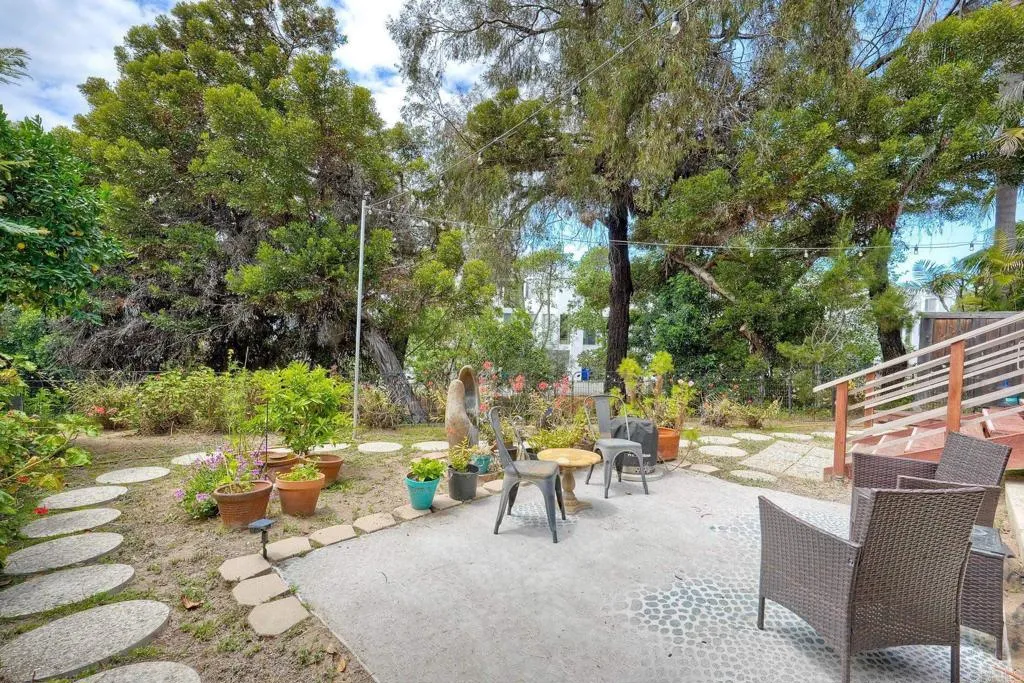 https://cdn.realtyfeed.com/cdn/127/306715464/9c99b165ac92fd0edc434453780f7fd5.webp