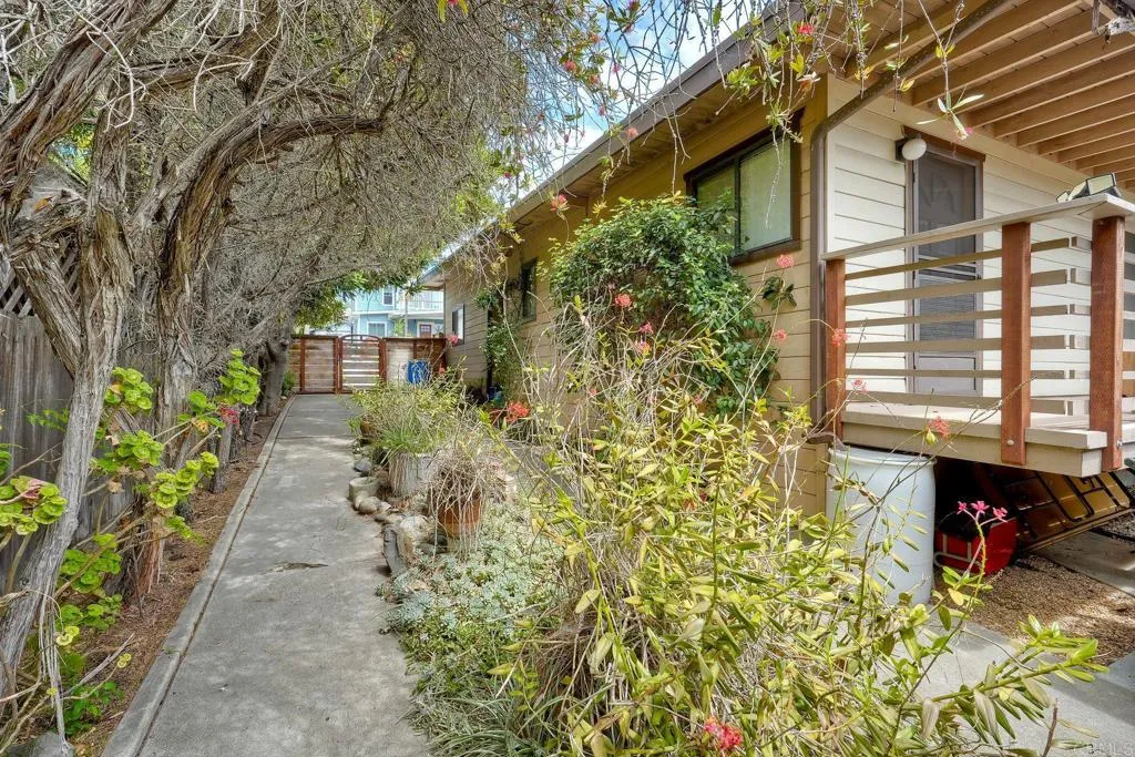 https://cdn.realtyfeed.com/cdn/127/306715464/9d281fe1c59aa9bd8b1dd2afe5449808.webp