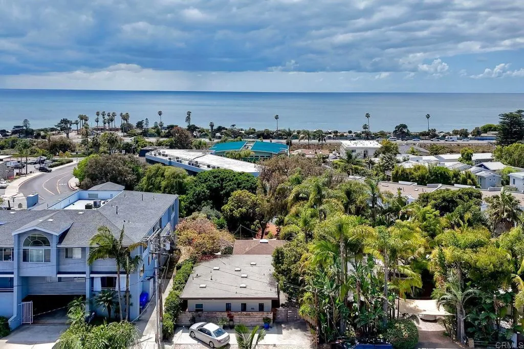 https://cdn.realtyfeed.com/cdn/127/306715464/c8407d9f7238918ae16badc74f03a131.webp