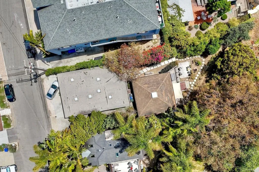 https://cdn.realtyfeed.com/cdn/127/306715464/d0a04810bc14fe4789973ac08e7dd271.webp