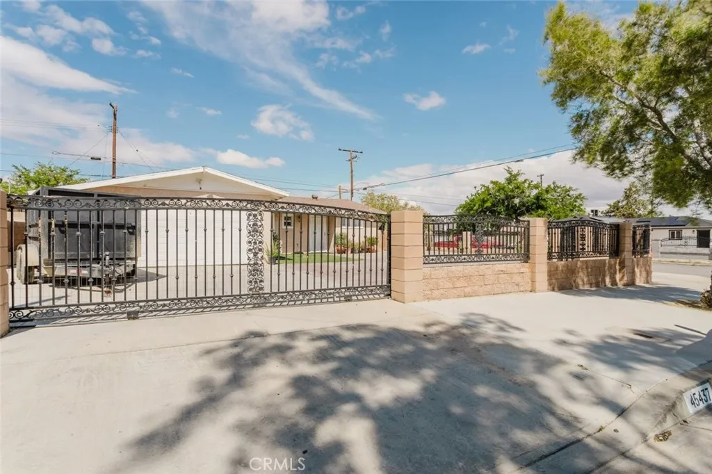 Lancaster, CA 93535