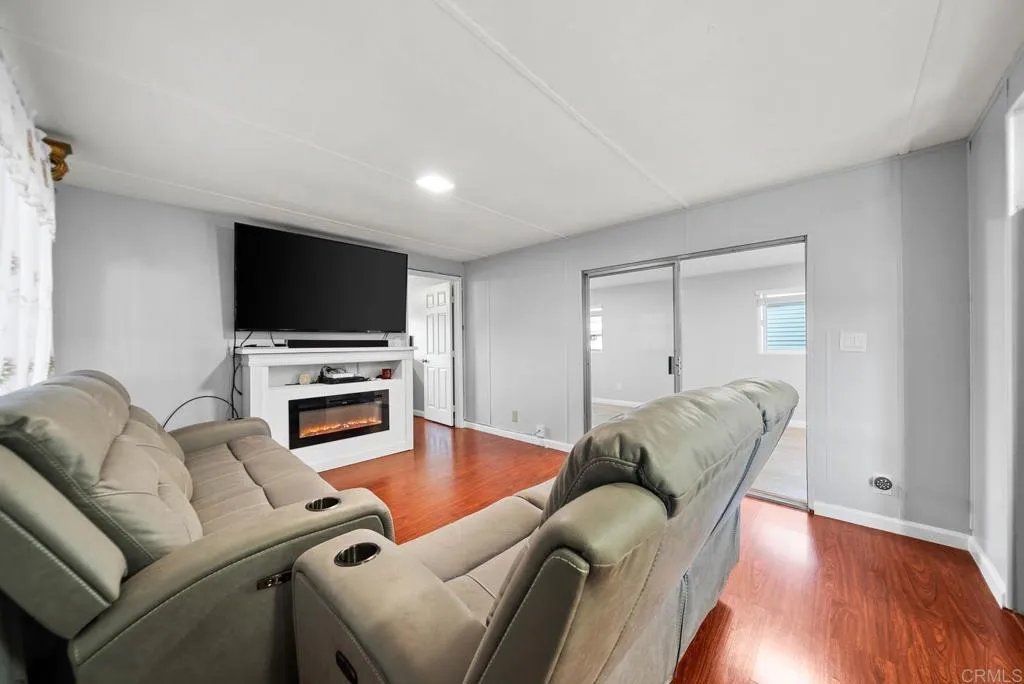 https://cdn.realtyfeed.com/cdn/127/306715555/245e350f0f206a90f1a48d86fb9e9d49.webp