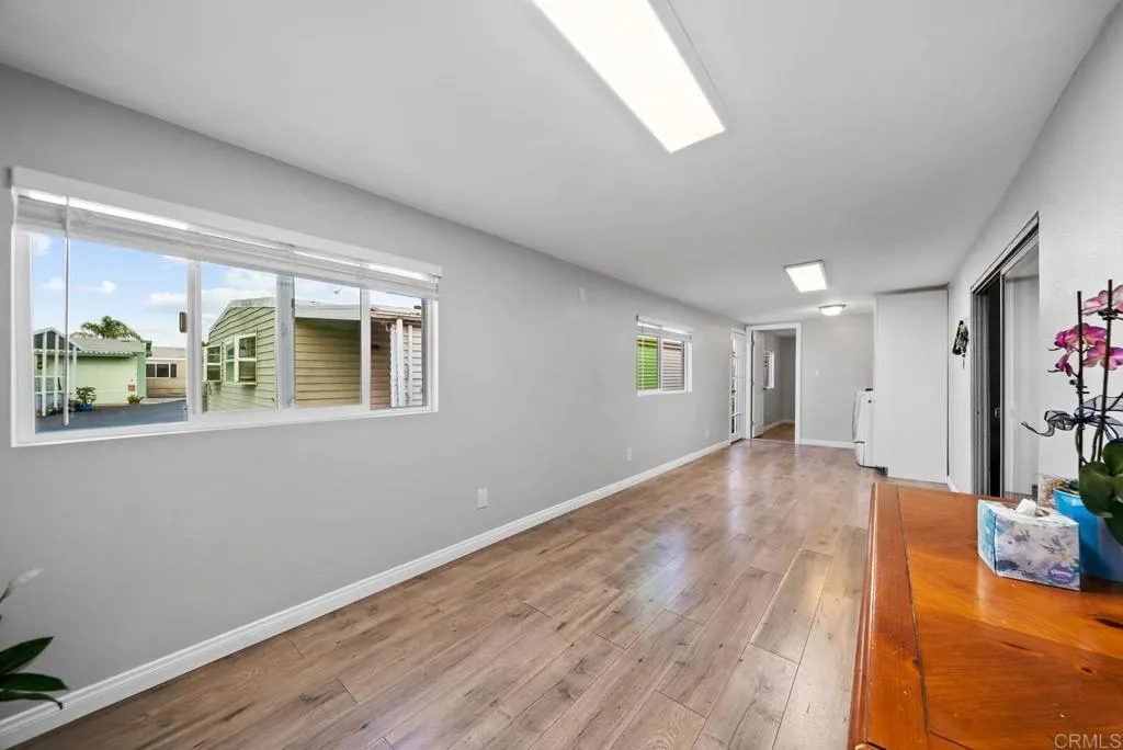 https://cdn.realtyfeed.com/cdn/127/306715555/a9f82e7c4756aa6c588170f79921ae4b.webp