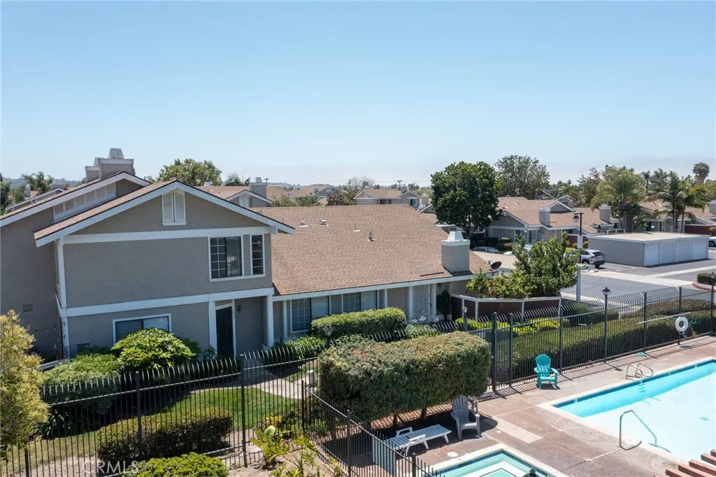 https://cdn.realtyfeed.com/cdn/127/306715578/5fcfde3e4b64a342a3f07fd4a9466b16.webp