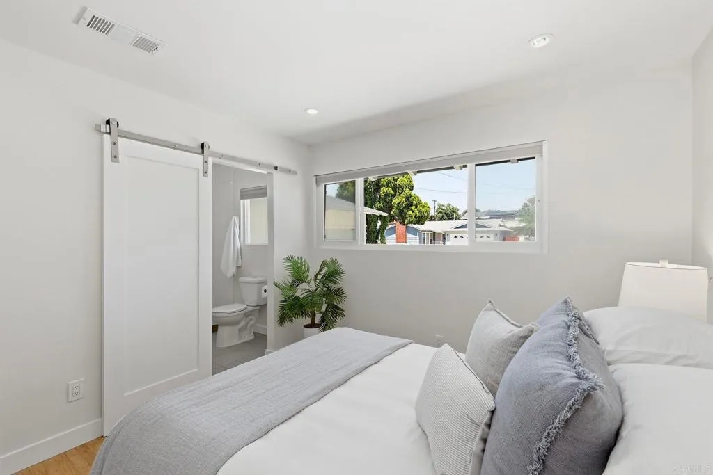 https://cdn.realtyfeed.com/cdn/127/306715615/0afec08f888f7db19b5ae261b0301535.webp