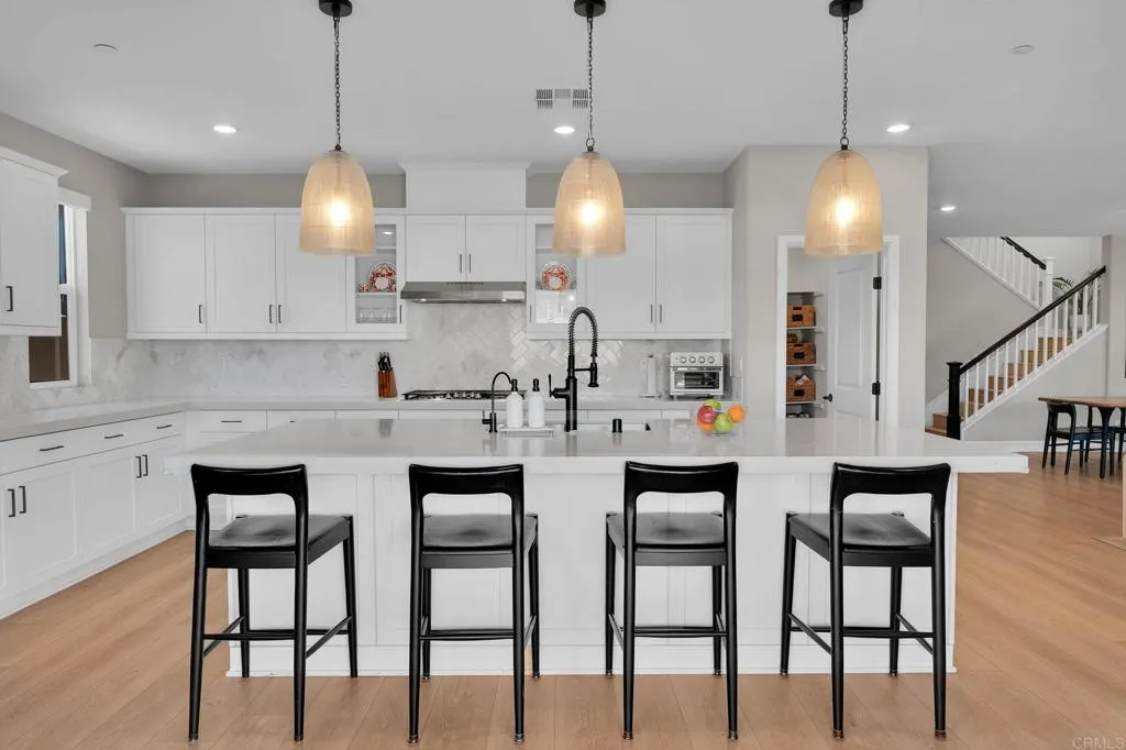 https://cdn.realtyfeed.com/cdn/127/306715618/0e745b61b74b289de9d56f4cdd77f0dd.webp