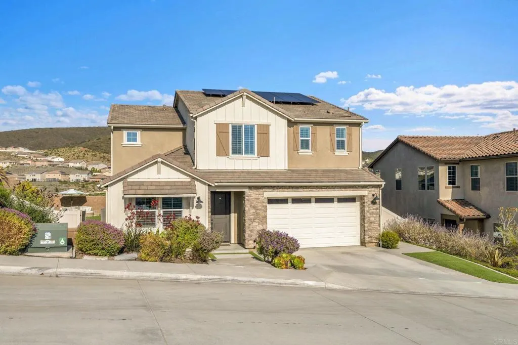 https://cdn.realtyfeed.com/cdn/127/306715618/e9fae2663ea597e203877e5cf406f1f0.webp