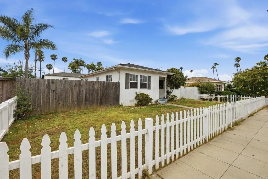 https://cdn.realtyfeed.com/cdn/127/306715633/34b2287dddf845522b76589c5521dcdc.webp