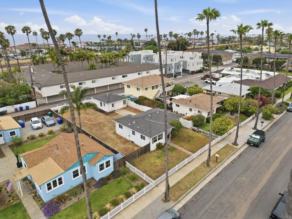 https://cdn.realtyfeed.com/cdn/127/306715633/44ebc31b0468388c878bd3d5d1a538e4.webp