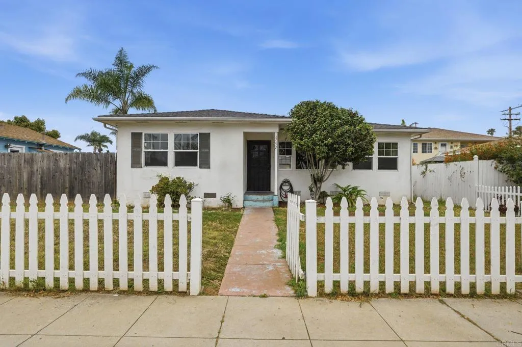 https://cdn.realtyfeed.com/cdn/127/306715633/983d52c9de3fcfbff6b290da152c2259.webp