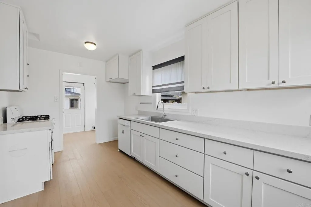 https://cdn.realtyfeed.com/cdn/127/306715633/b2dee8a3dcee70c587d430af2dcf5b07.webp