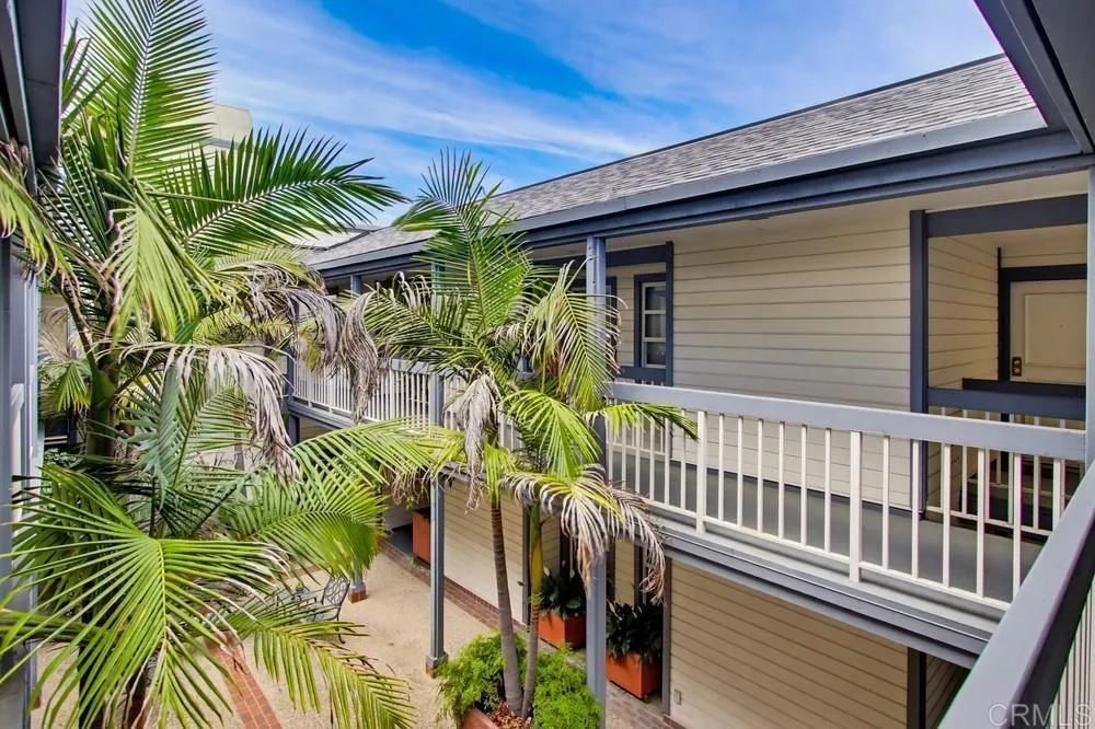 https://cdn.realtyfeed.com/cdn/127/306715651/3855b4f7bb2f42d2aee18945fe8a6072.webp