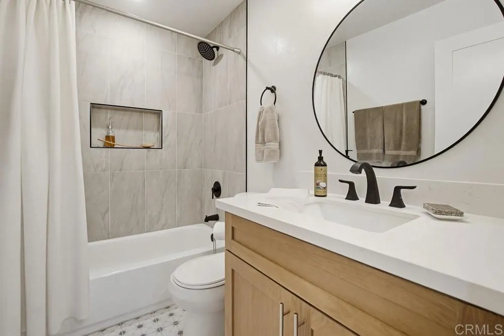 https://cdn.realtyfeed.com/cdn/127/306715651/790422a5b105b4d9b4d52a442e94bbfb.webp