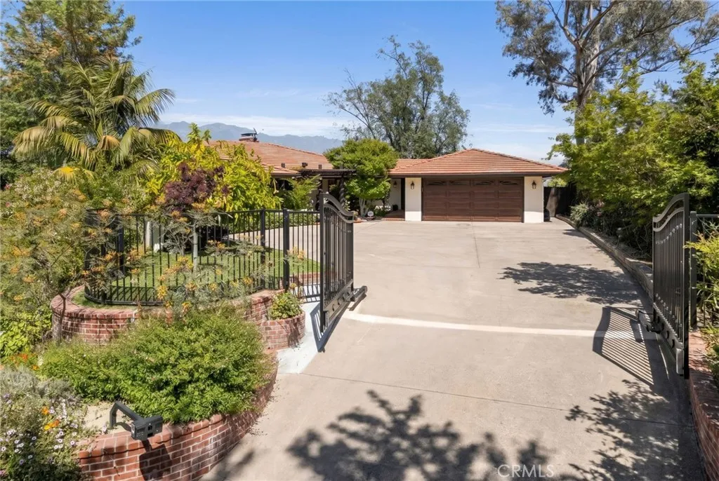 3854 Hampstead Road, La Canada Flintridge, CA 91011 - Photo 5 of 45, La Canada Flintridge, CA