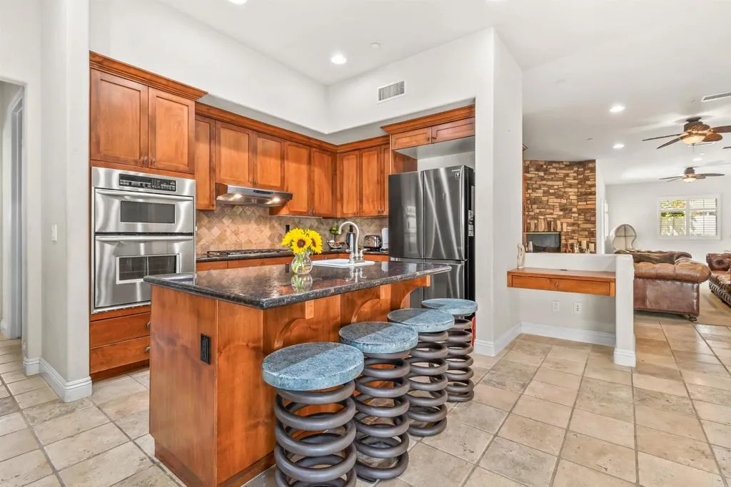 https://cdn.realtyfeed.com/cdn/127/306715691/c3da1b65ac68bf250eca8567874949d4.webp