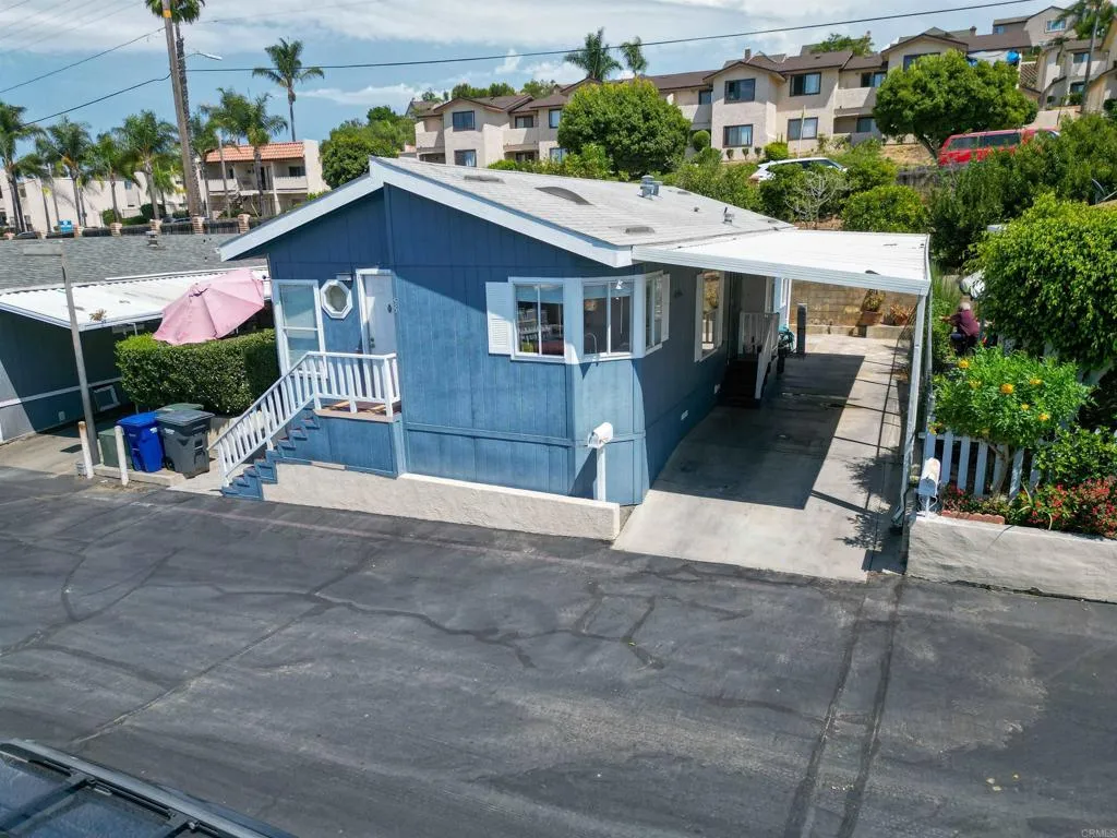 https://cdn.realtyfeed.com/cdn/127/306715720/c9c7fb316414d5d57fc7cb0d026ba4c7.webp