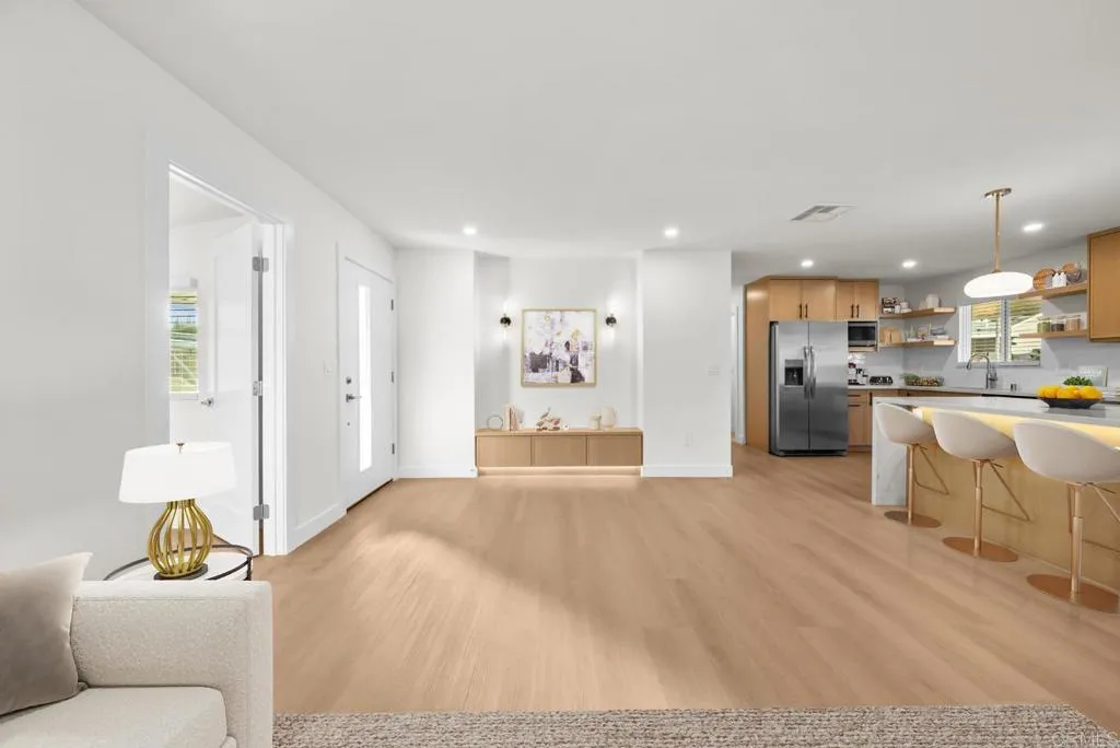 https://cdn.realtyfeed.com/cdn/127/306715721/367b233aae726a49092c621f5fd3450d.webp