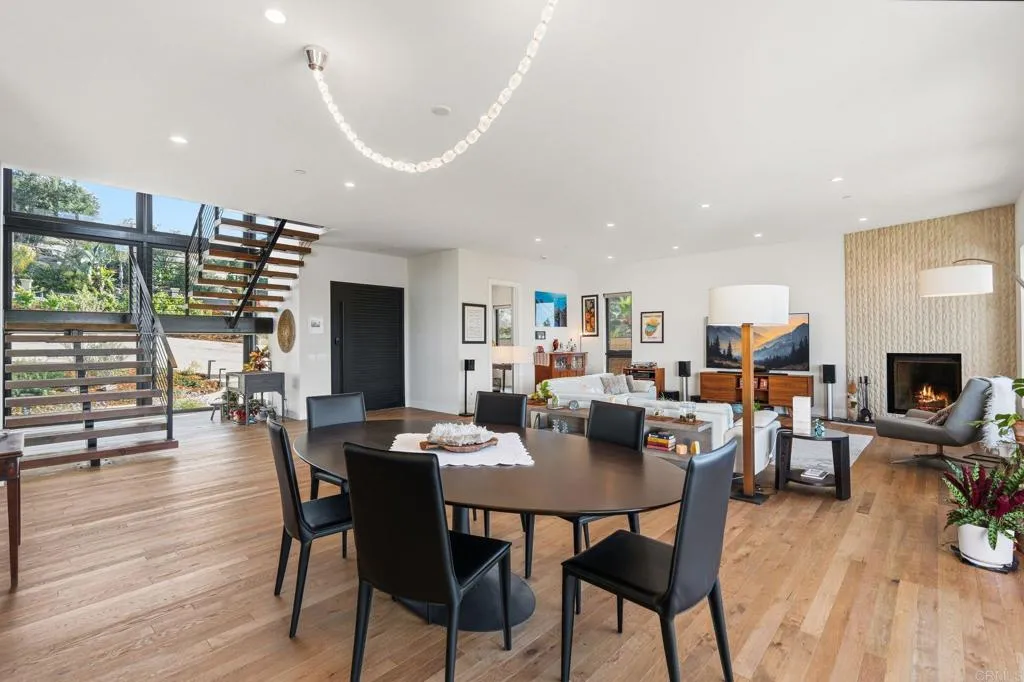 https://cdn.realtyfeed.com/cdn/127/306715737/1862d12f517ddcb60430f1995d3f928c.webp