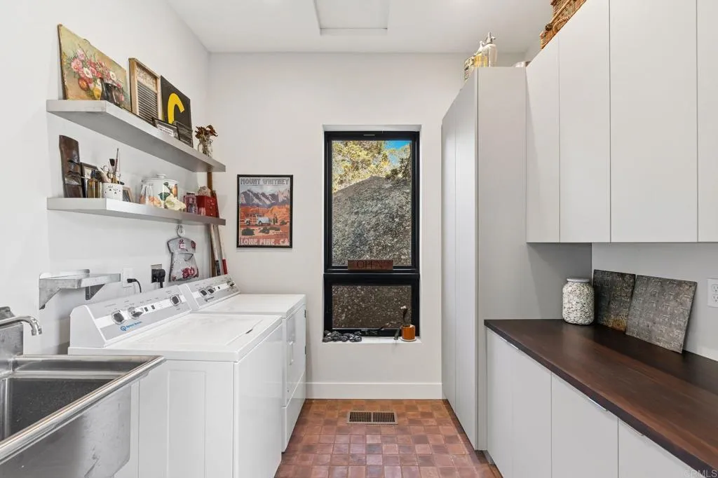 https://cdn.realtyfeed.com/cdn/127/306715737/221ce4979d0aa8c6b28e7c0fc8ba5517.webp