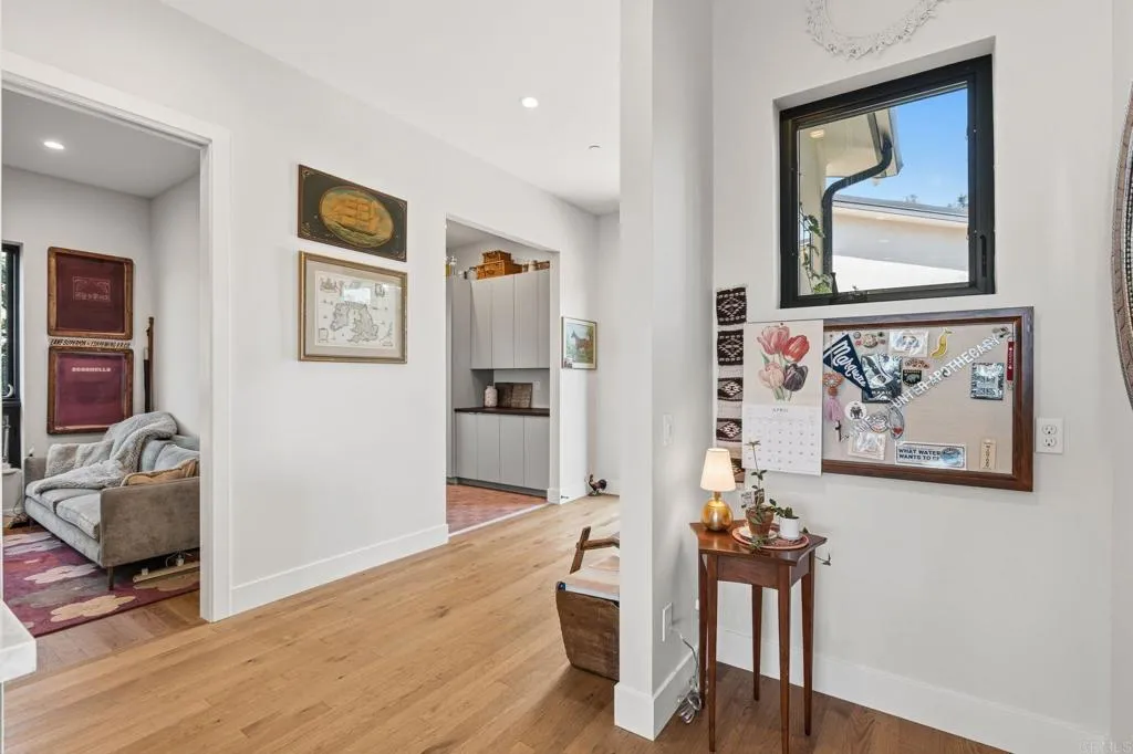 https://cdn.realtyfeed.com/cdn/127/306715737/25c38df4afd0a71f50e8fdb0f8e92fd8.webp