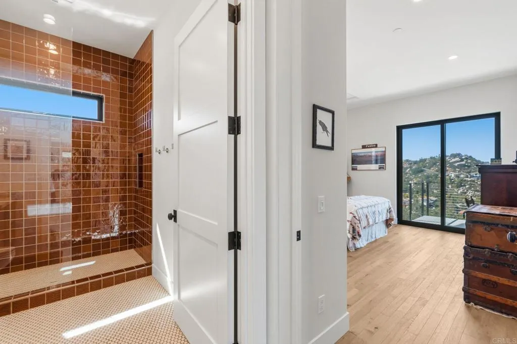 https://cdn.realtyfeed.com/cdn/127/306715737/aa87a83e79f06306ab36c2dc7427bef1.webp