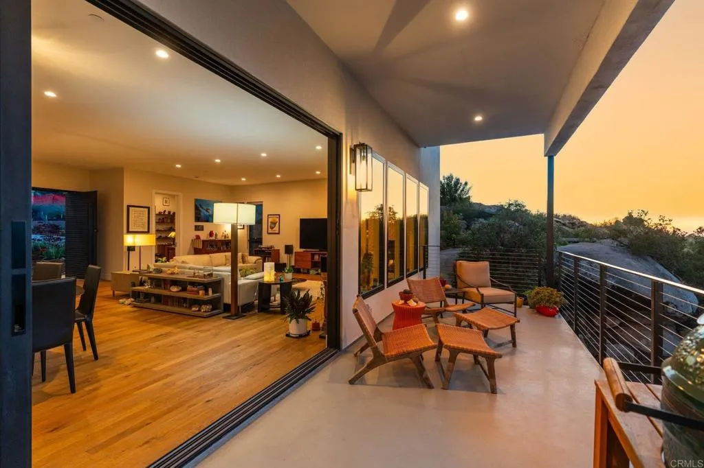 https://cdn.realtyfeed.com/cdn/127/306715737/bc0fa614536368ecfbfefec146146618.webp