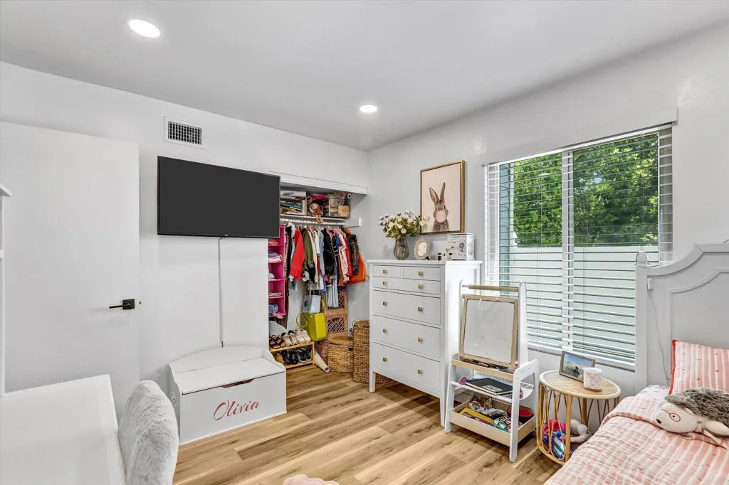 Photo #20: PTP2603596 Listing: Photo #20