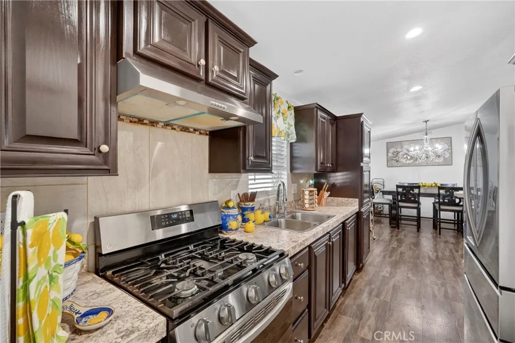 https://cdn.realtyfeed.com/cdn/127/306715870/260d828978c1c6c99ea141a4ed7c3a93.webp