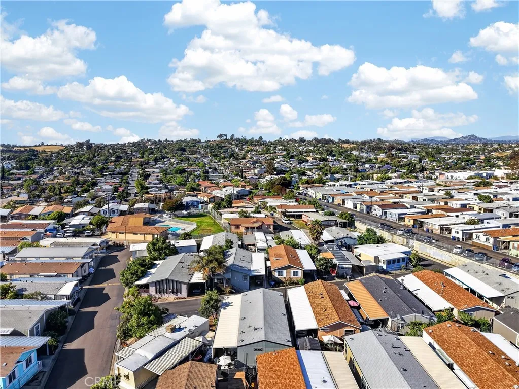 https://cdn.realtyfeed.com/cdn/127/306715870/716ccbb36f3d8ebb4353f6926eaa0610.webp