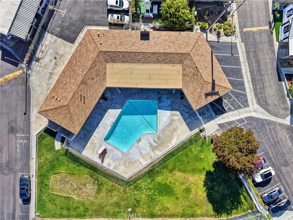 https://cdn.realtyfeed.com/cdn/127/306715870/ceb986d8f87b42d1ac27929b2d1cec6e.webp