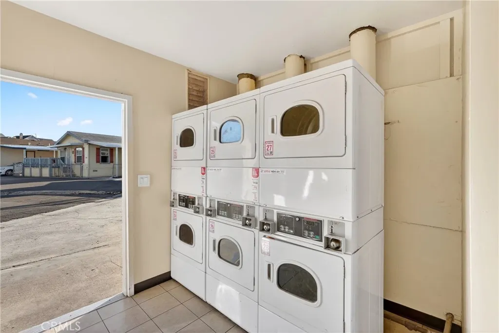 https://cdn.realtyfeed.com/cdn/127/306715870/f76d7e30ac2b043159ab8b19668b37c8.webp