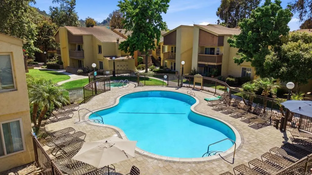 https://cdn.realtyfeed.com/cdn/127/306715889/8c1173d132300998cc6ae44d30ea576e.webp
