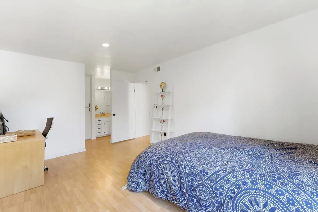https://cdn.realtyfeed.com/cdn/127/306715889/ce1a0874192dded656007d437e903a4f.webp