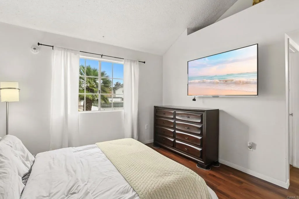https://cdn.realtyfeed.com/cdn/127/306715898/44d9add57175e0e0c25bc4b66e7af064.webp