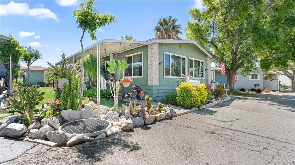 16274 Vasquez Canyon, Canyon Country, CA 91351 - Photo 2 of 35, Canyon Country, CA