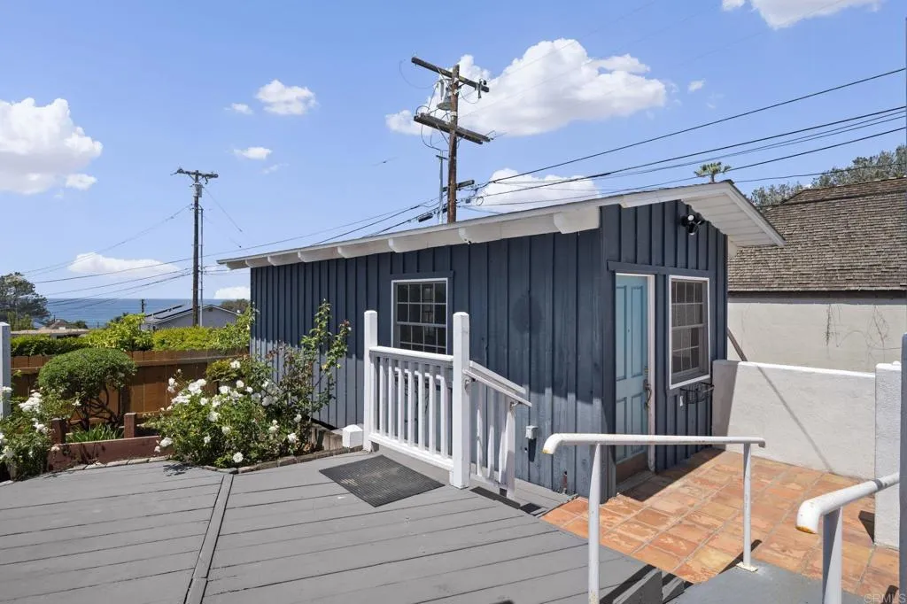 https://cdn.realtyfeed.com/cdn/127/306716001/1a9672cf582fb70ced7c78eb9c94d0d5.webp