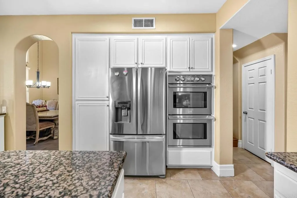 https://cdn.realtyfeed.com/cdn/127/306716031/335a9fe76f19b2aeefd55e3d55461a64.webp