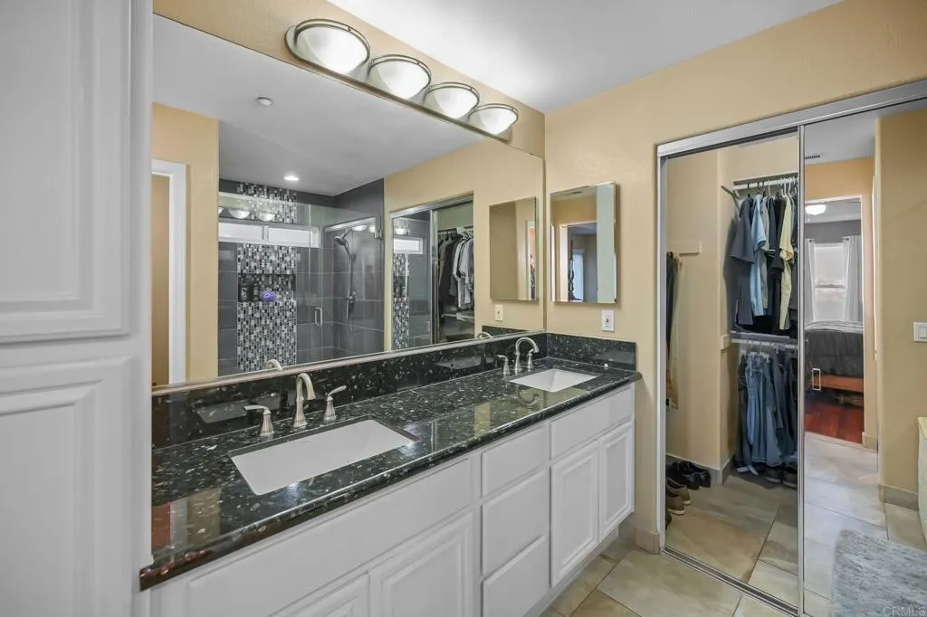 https://cdn.realtyfeed.com/cdn/127/306716031/af6c8b4a985544c1cc3c36869064b0b7.webp