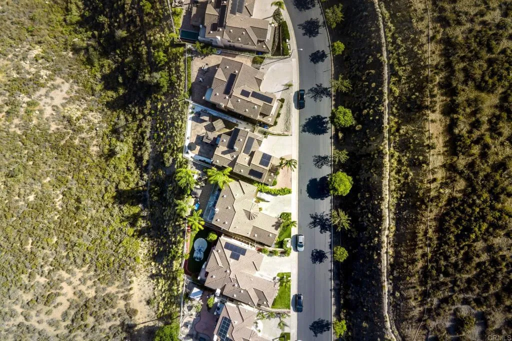 https://cdn.realtyfeed.com/cdn/127/306716031/beba0658535386a0b73af26f2028b9f9.webp