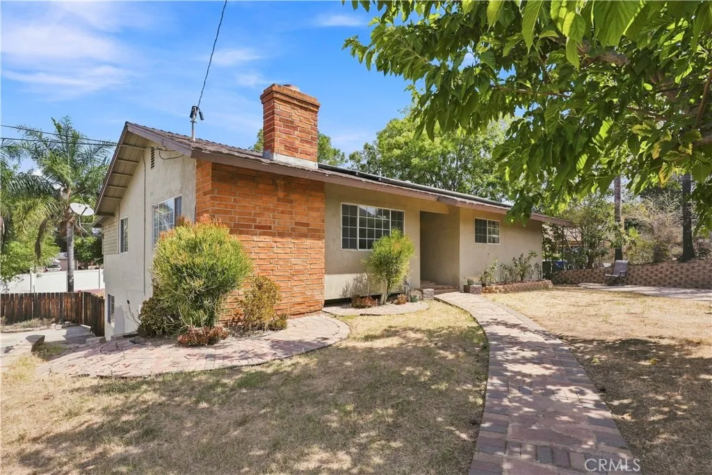 1340 E Fallbrook Street, Fallbrook, CA 92028 - Main photo, Fallbrook, CA