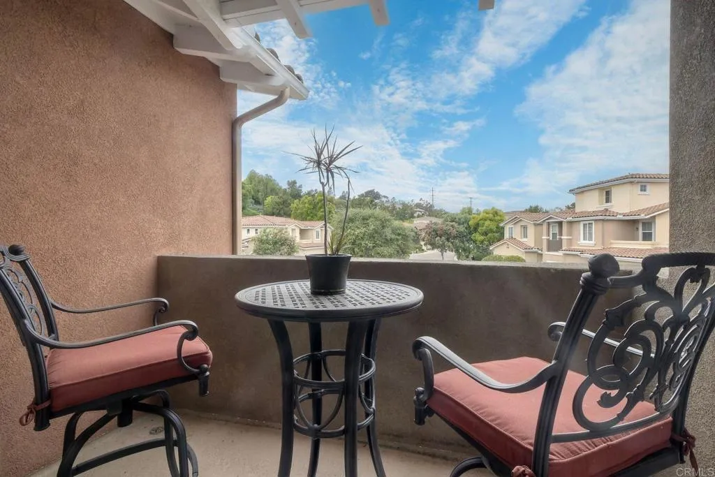https://cdn.realtyfeed.com/cdn/127/306716177/3c79662f72c2652db2259ff25ced71d1.webp